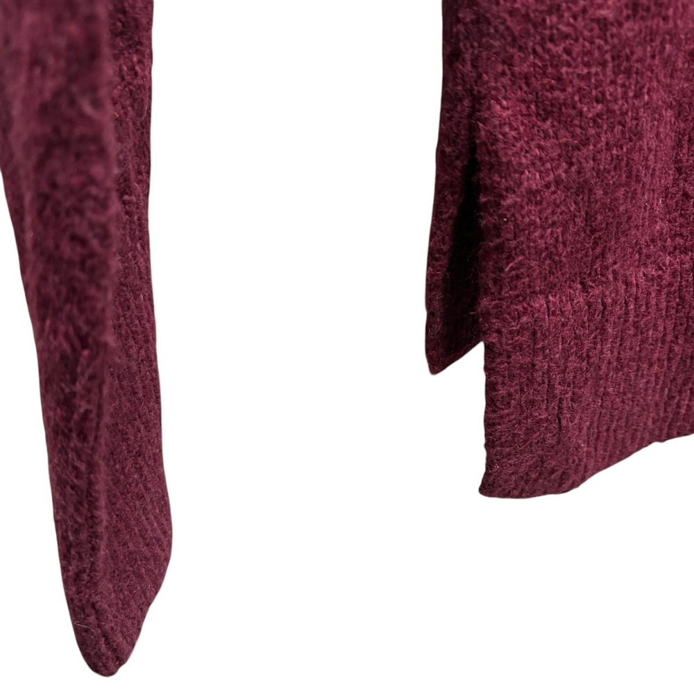 Hollister Womens Burgundy Bear Graphic V-Neck Knit Sweater Size S Long Sleeve - Picture 4 of 8